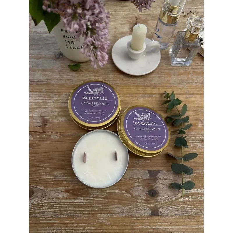 Sarah Becquer Vela en Lata Lavanda 100g